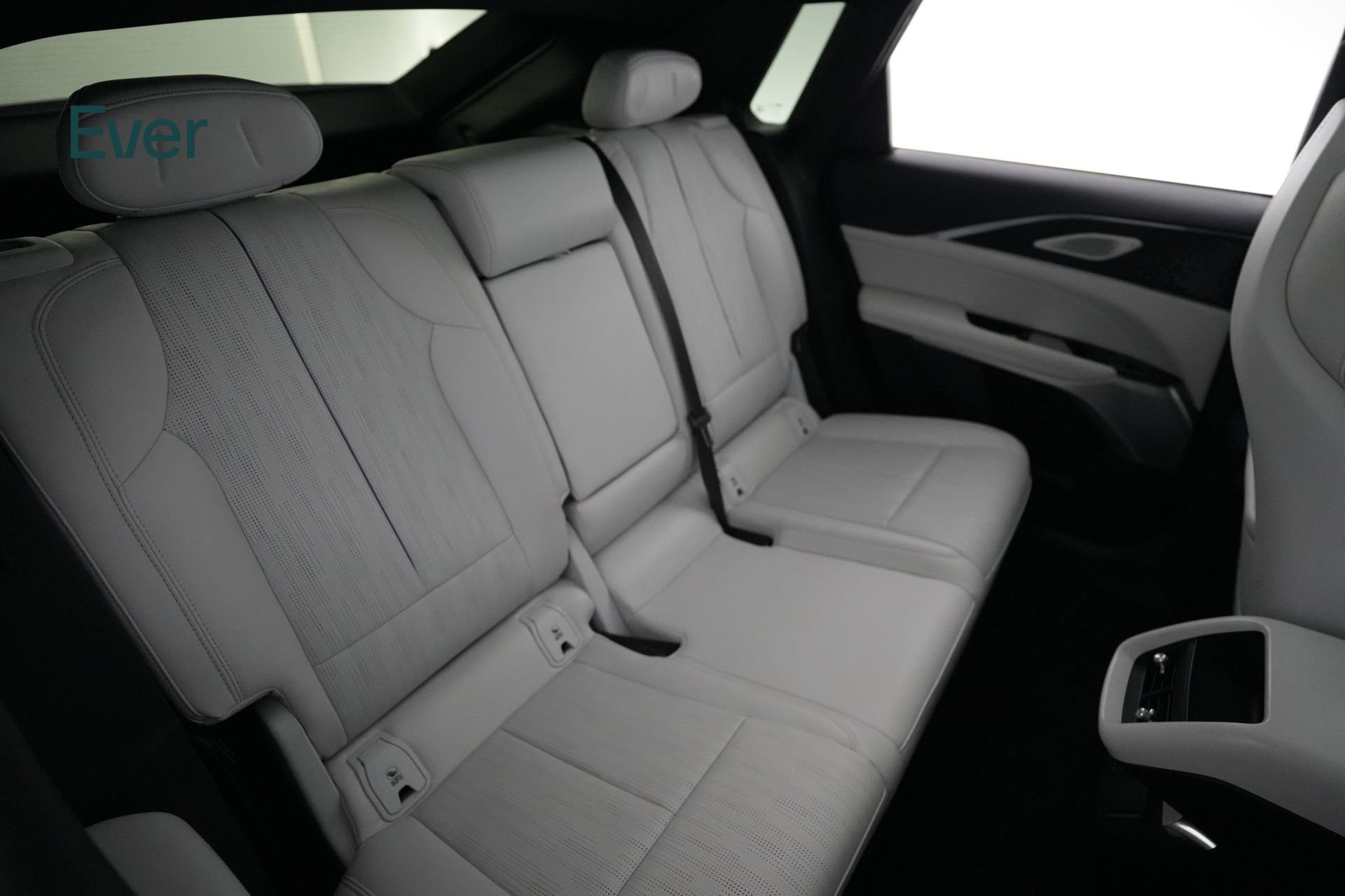 Used 2023 Cadillac Lyriq 2WD image 5