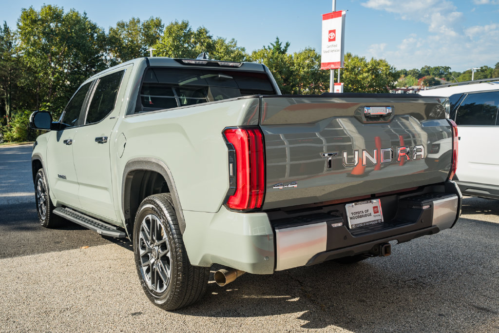 Used 2024 Toyota Tundra Limited w/ Power Package AWD/4WD image 5