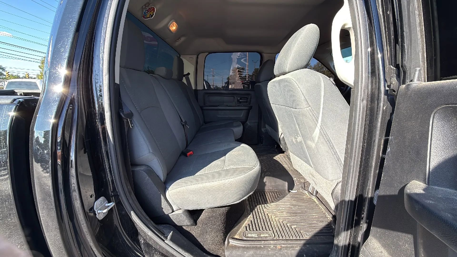 Used 2015 RAM 2500 Tradesman w/ Chrome Appearance Group image 17