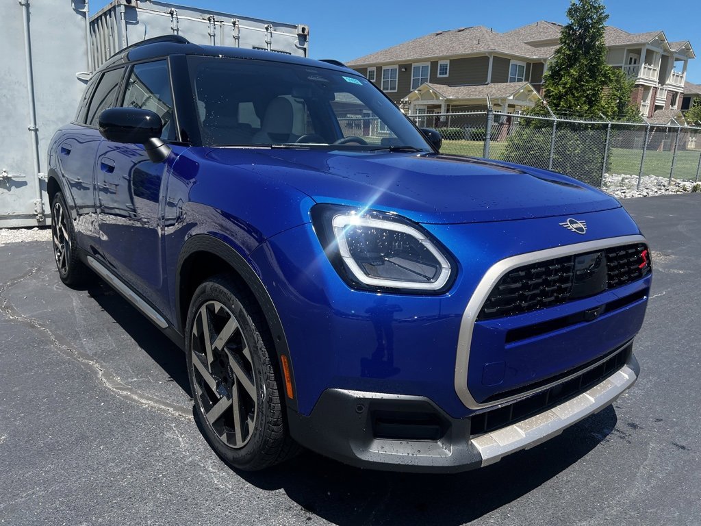 Certified 2025 MINI Cooper Countryman S image 3