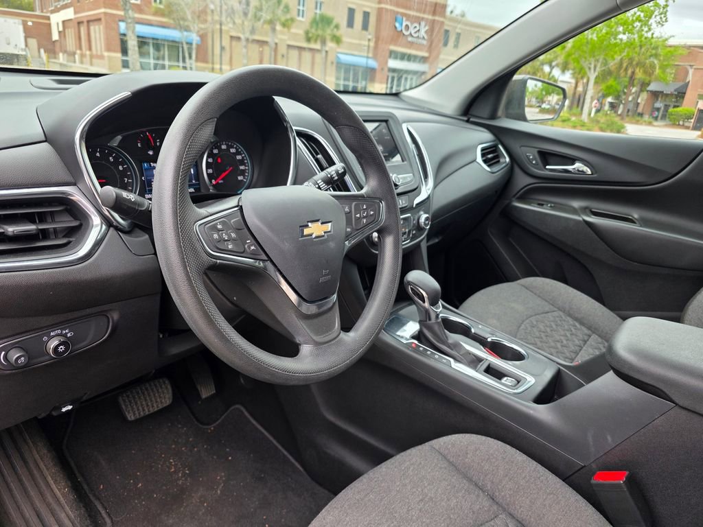 Used 2023 Chevrolet Equinox LT image 9