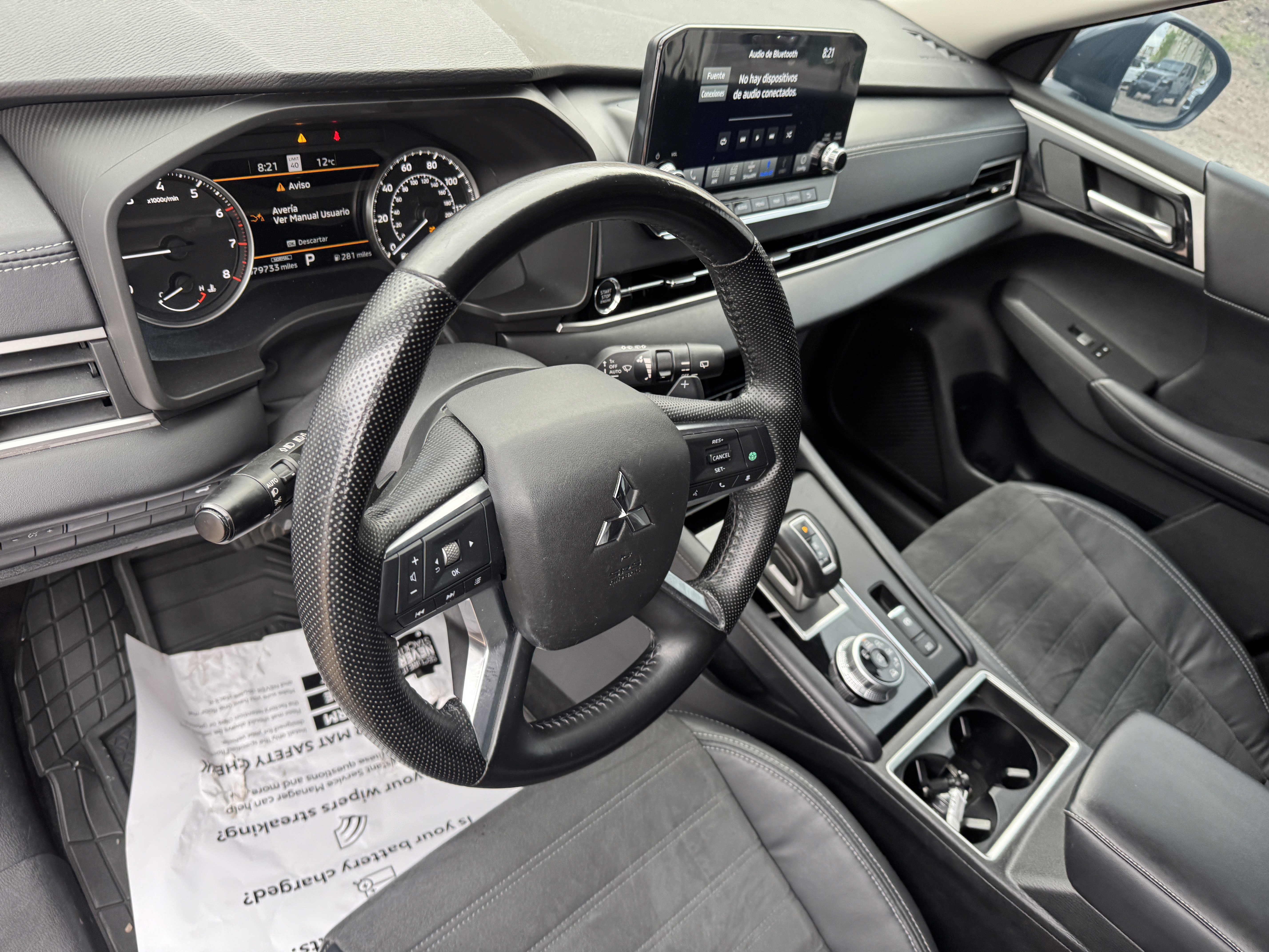 Used 2023 Mitsubishi Outlander SE AWD/4WD image 12