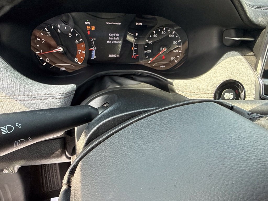 Certified 2023 Jeep Compass Latitude AWD/4WD image 23
