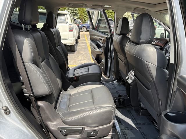 Used 2023 Subaru Ascent Touring AWD/4WD image 16