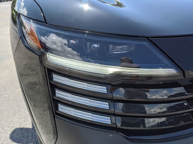 Certified 2025 Nissan Kicks SV w/ SV Premium Package AWD/4WD image 13