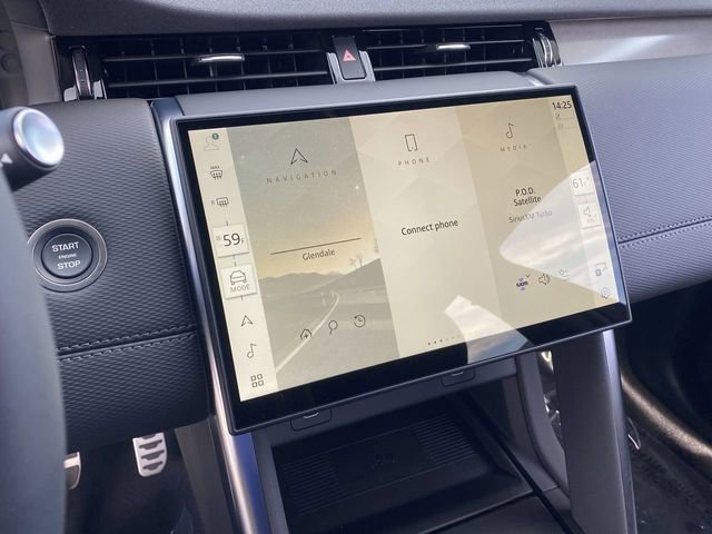 Used 2025 Land Rover Discovery Sport Dynamic SE image 8