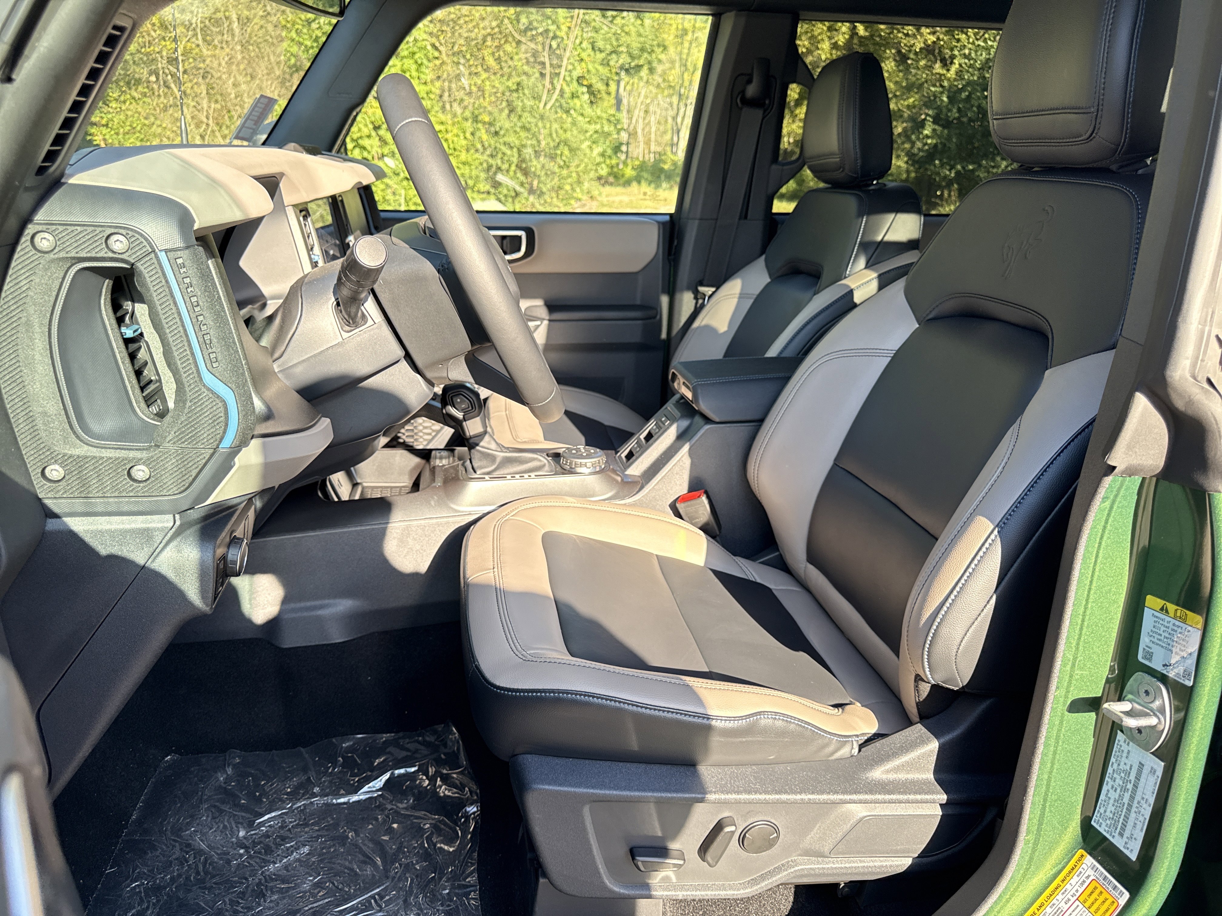 Used 2024 Ford Bronco Wildtrak image 12