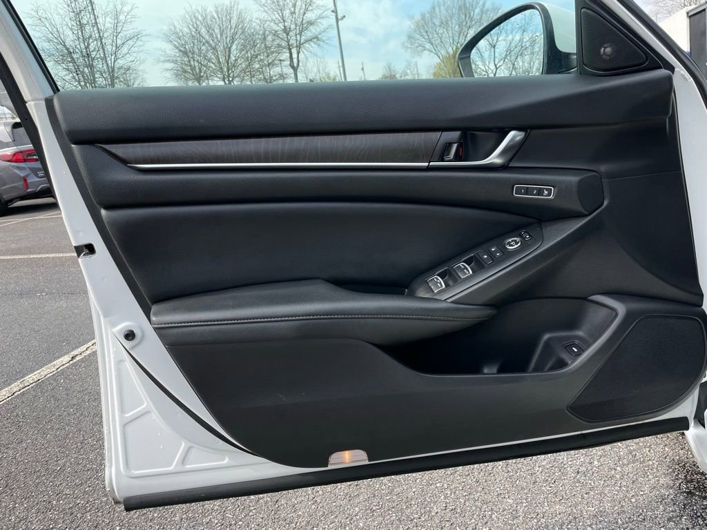 Certified 2021 Honda Accord Touring image 24