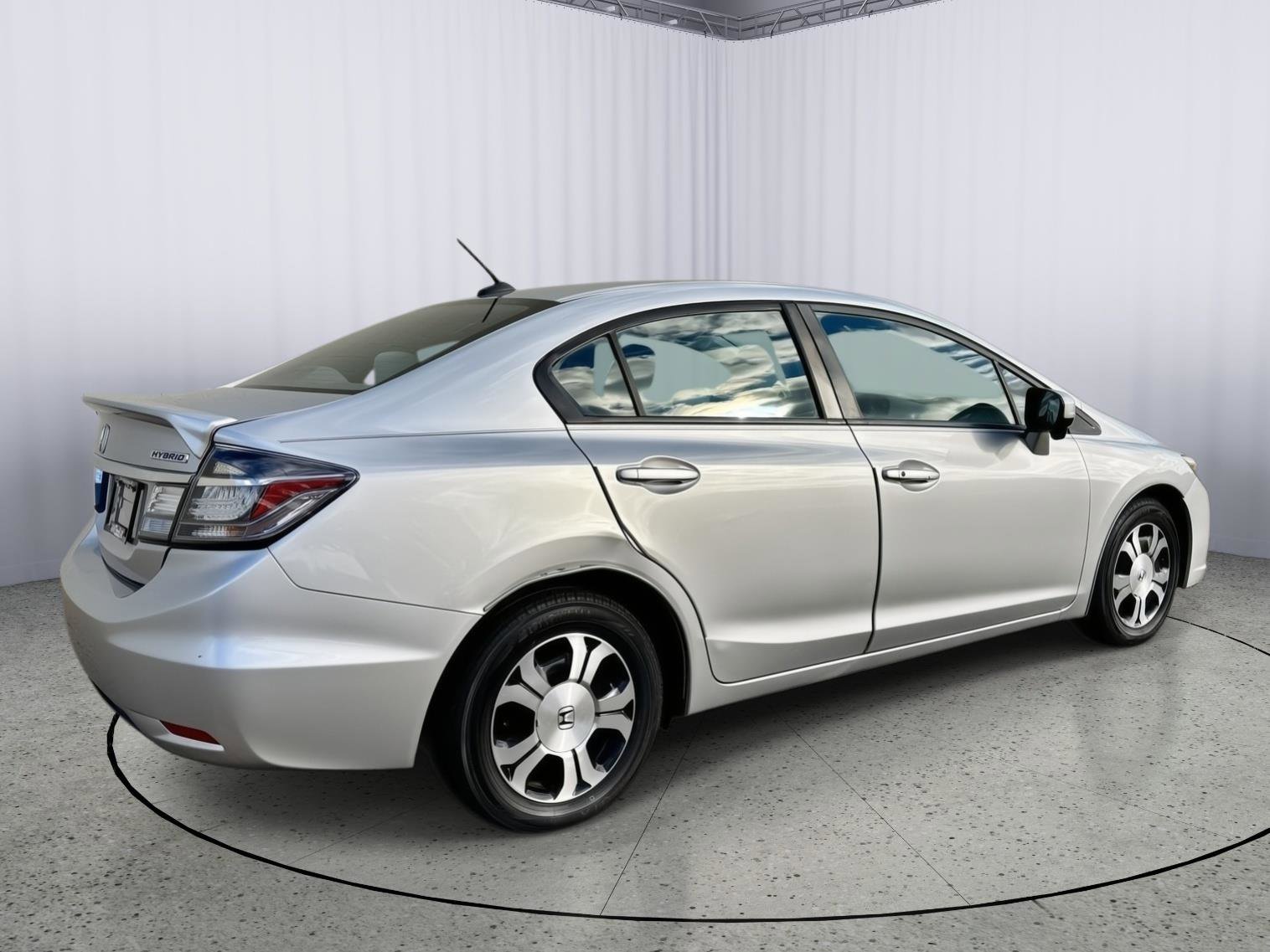 Used 2014 Honda Civic Hybrid Sedan image 6
