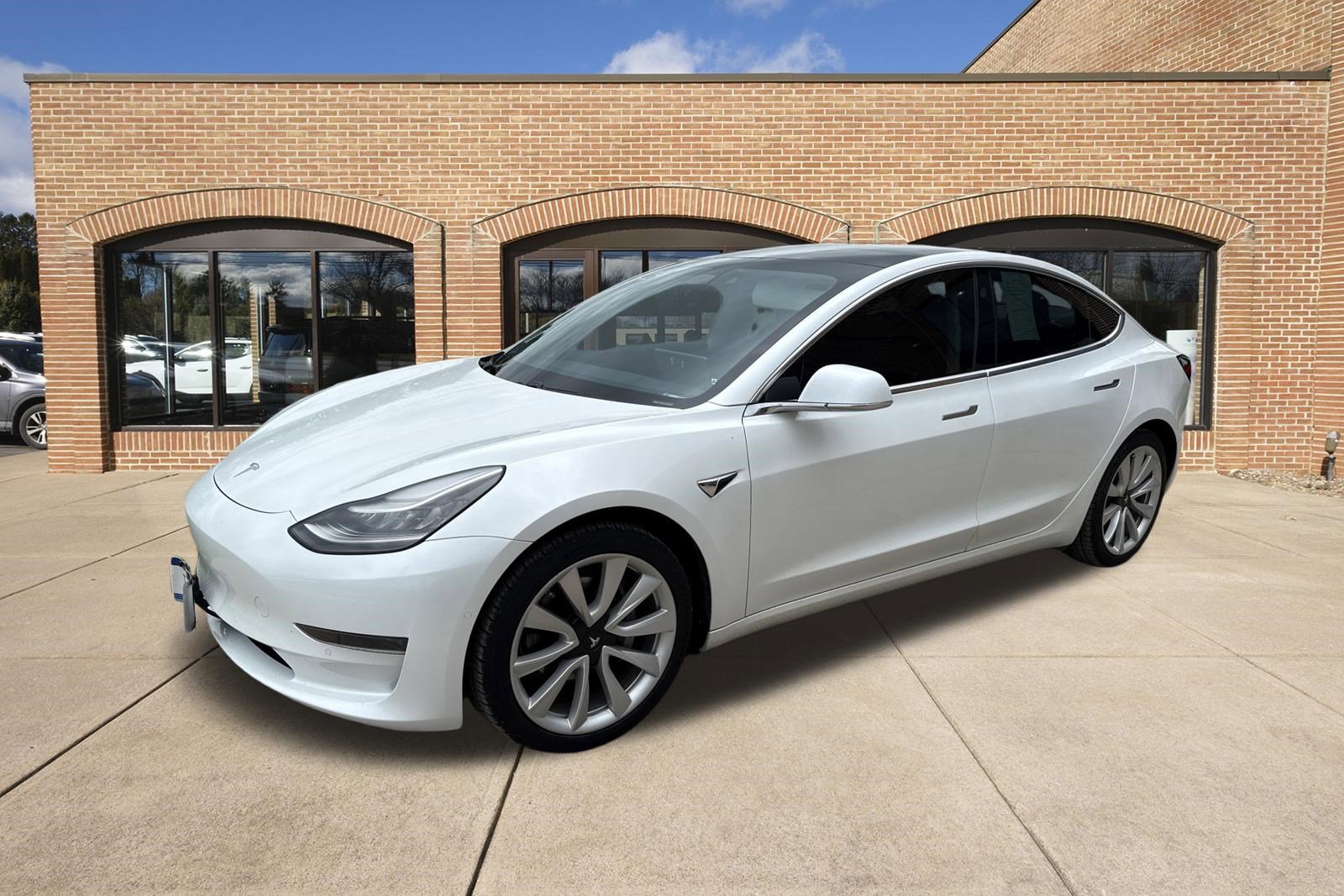 Used 2020 Tesla Model 3 Standard Range RWD image 7