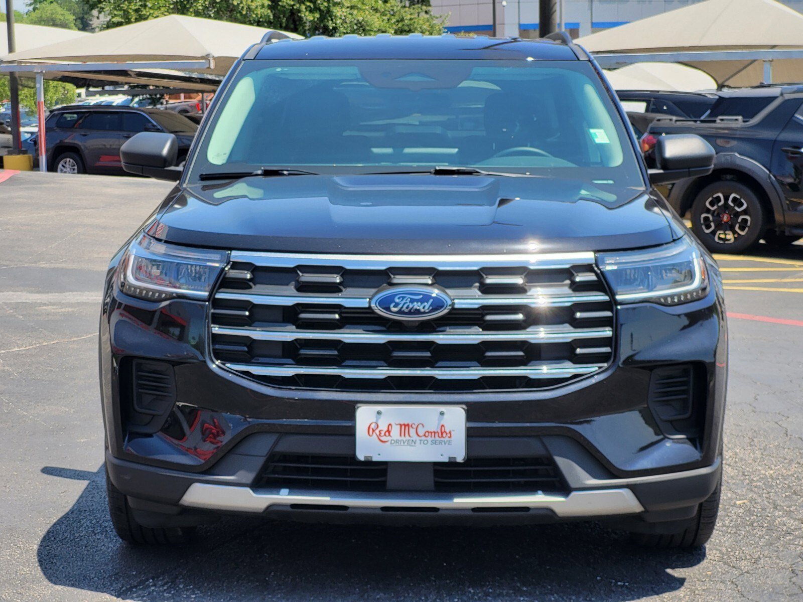 Used 2025 Ford Explorer Active RWD image 9