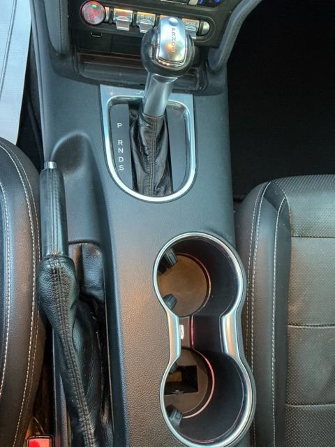 Used 2019 Ford Mustang Premium image 9