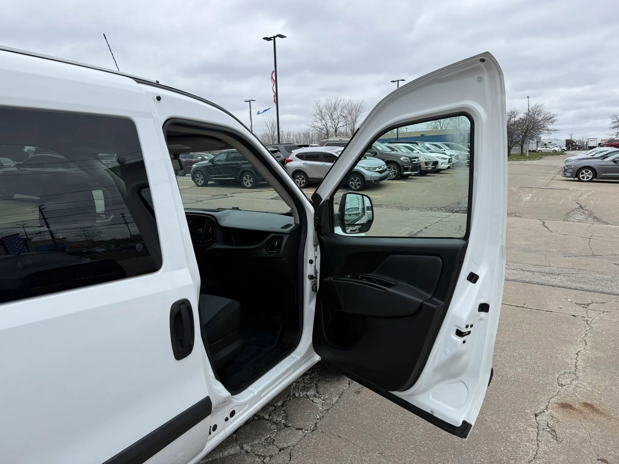 Used 2016 RAM ProMaster City Tradesman image 23