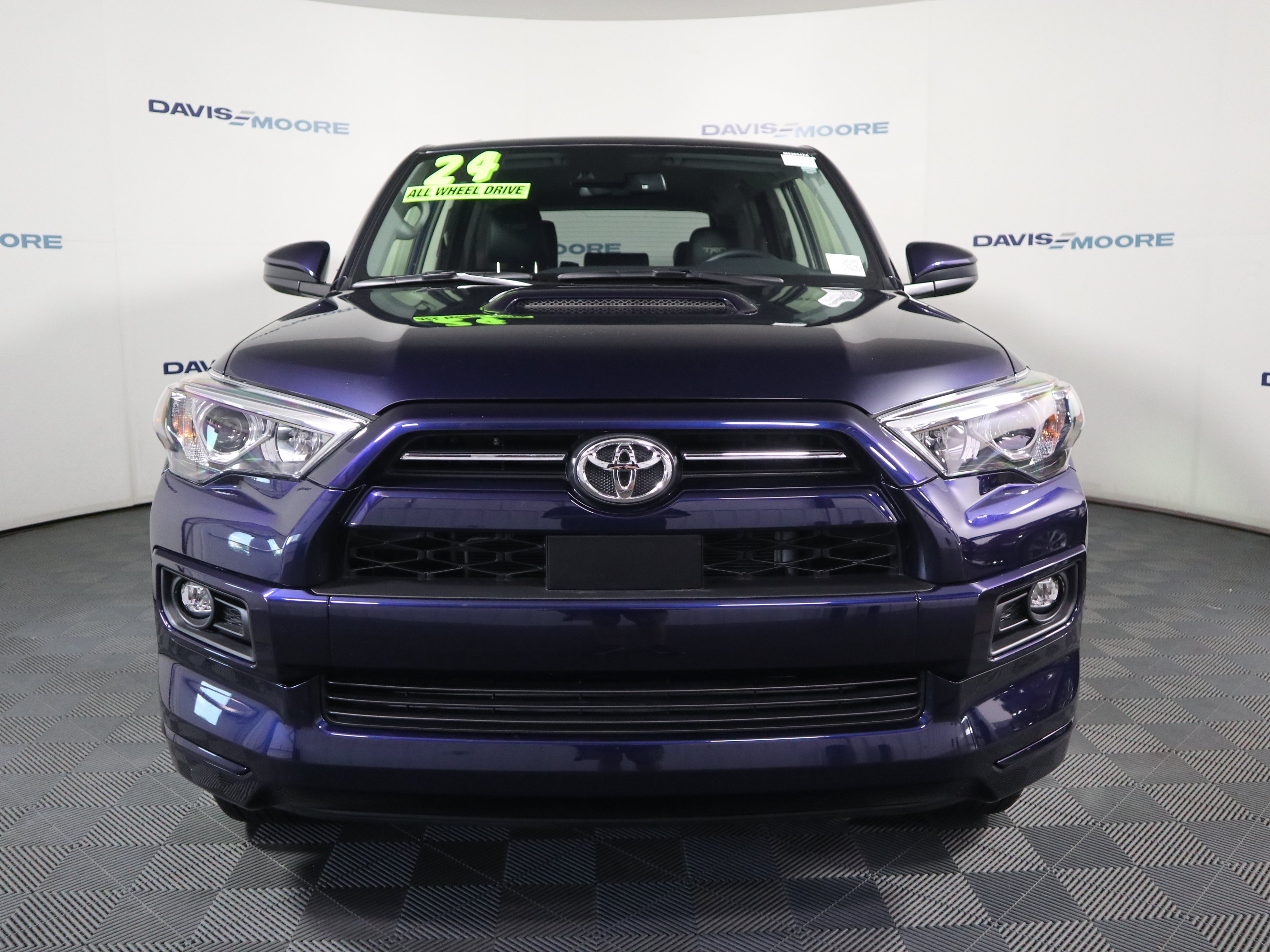 Used 2024 Toyota 4Runner TRD Sport AWD/4WD image 12