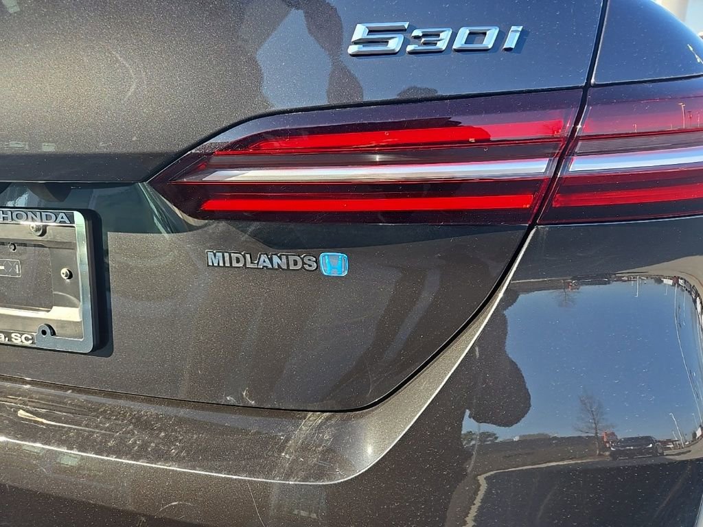 Used 2024 BMW 530i xDrive w/ Premium Package image 20