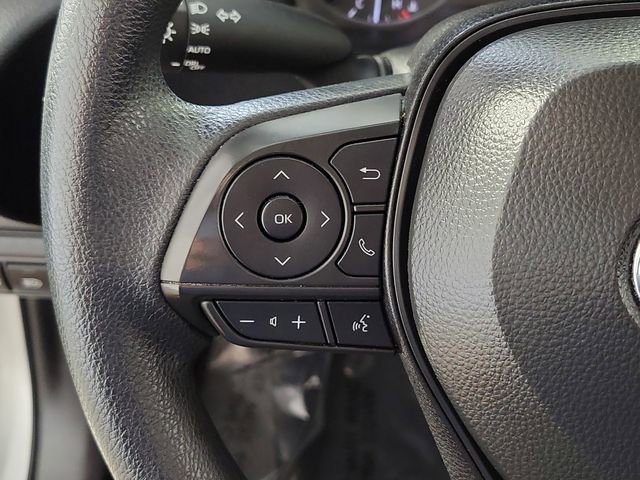Used 2025 Toyota Corolla LE image 24