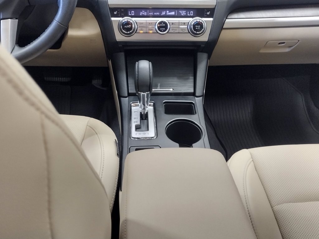 Used 2017 Subaru Outback 3.6R Limited AWD/4WD image 40