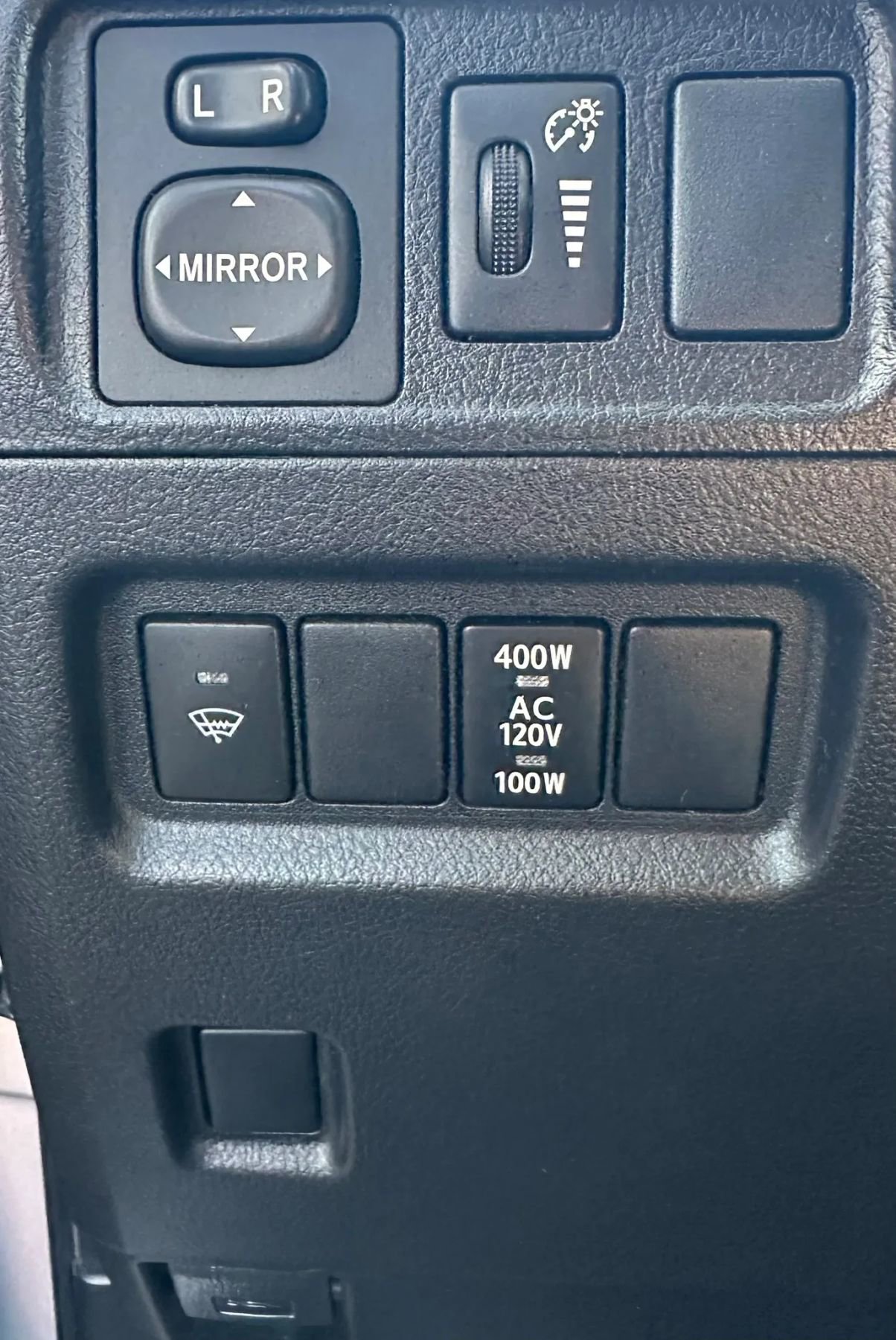 Used 2016 Toyota 4Runner SR5 Premium AWD/4WD image 24