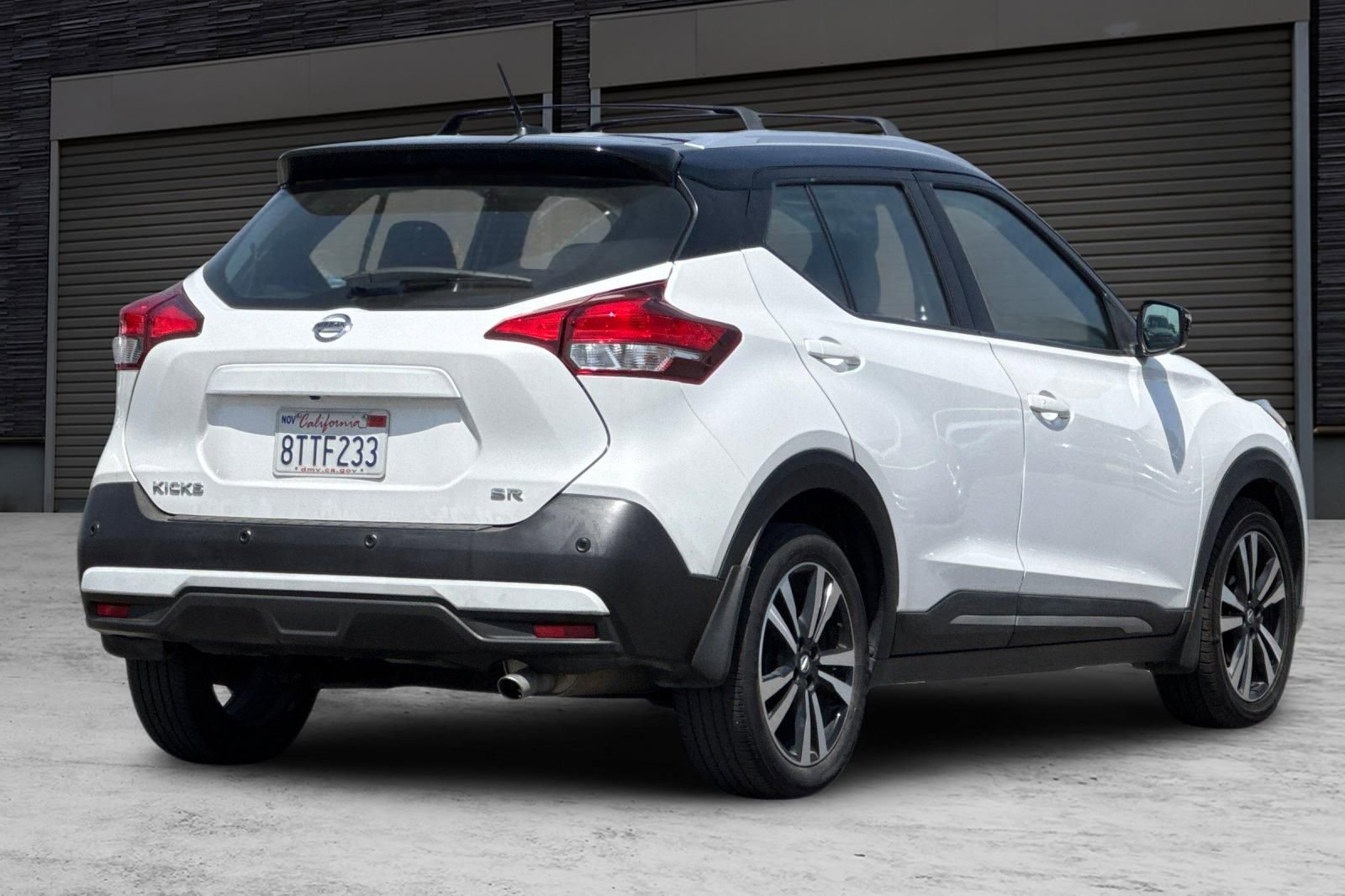 Used 2020 Nissan Kicks SR w/ SR Premium Package FWD image 4