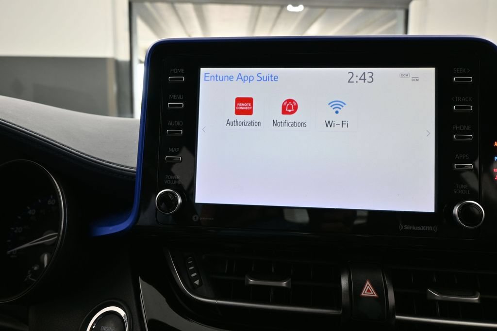 Used 2021 Toyota C-HR XLE FWD image 23