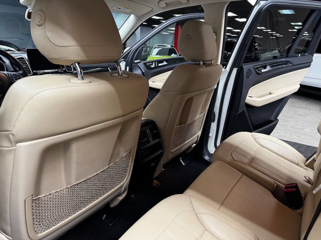 Used 2019 Mercedes-Benz GLS 450 4MATIC image 42