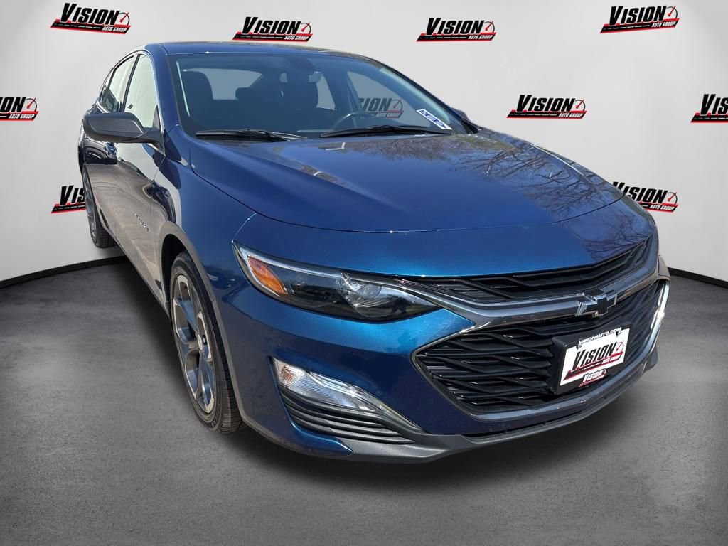 Used 2019 Chevrolet Malibu RS w/ LPO, Convenience Package 2 FWD image 3