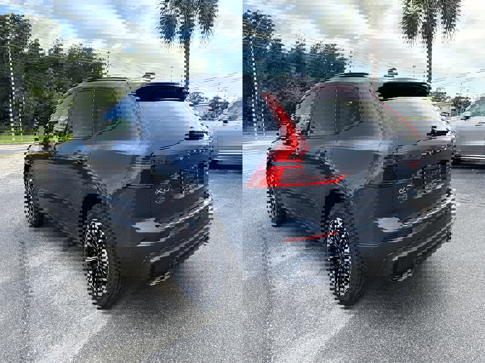 New 2026 Volvo XC60 B5 Plus w/ Protection Package Premier image 3
