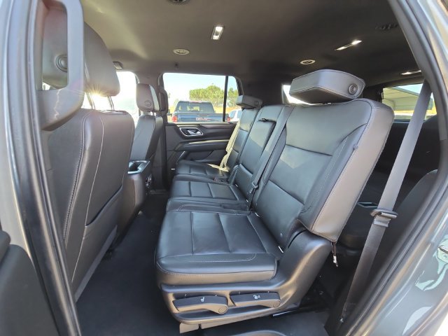Used 2022 Chevrolet Tahoe LT w/ Luxury Package AWD/4WD image 24