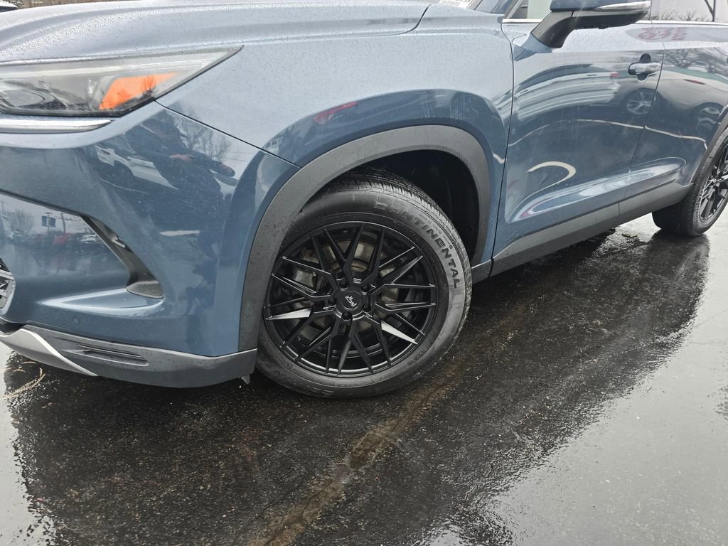 Certified 2024 Toyota Grand Highlander Platinum image 2