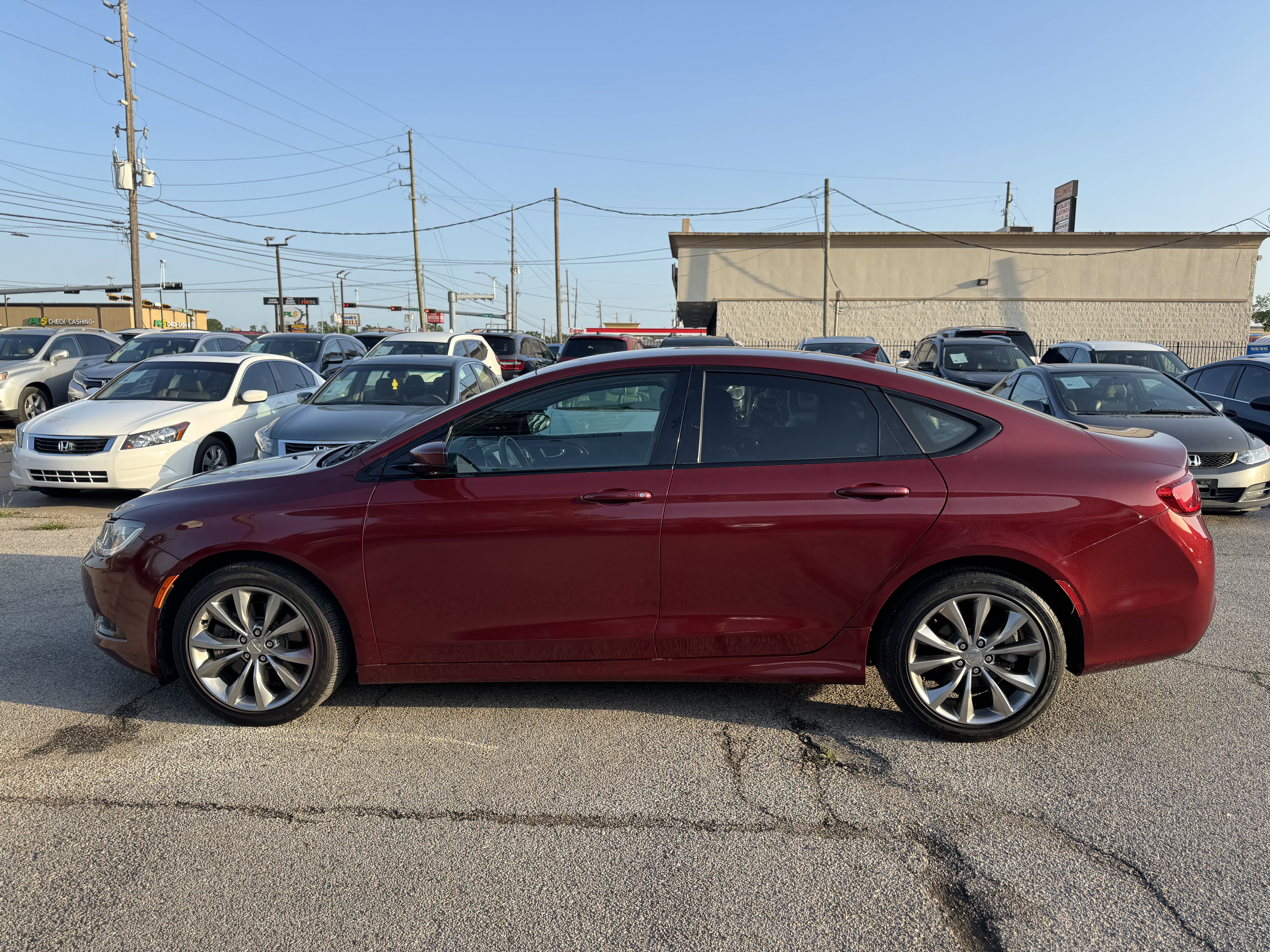 Used 2015 Chrysler 200 S w/ Navigation & Sound Group I image 3