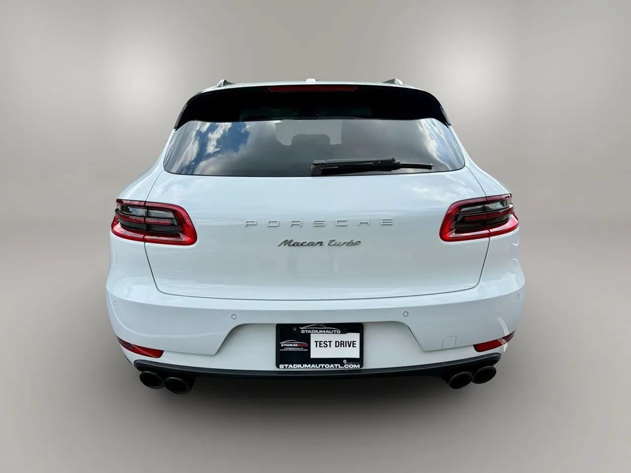 Used 2018 Porsche Macan Turbo AWD/4WD image 4