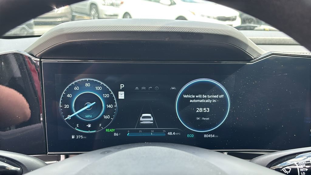 Used 2024 Hyundai Elantra Blue FWD image 16