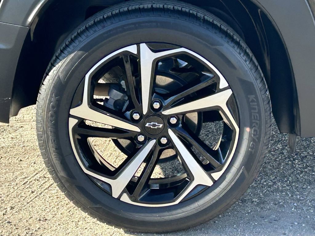 Used 2023 Chevrolet TrailBlazer RS w/ Convenience Package image 7