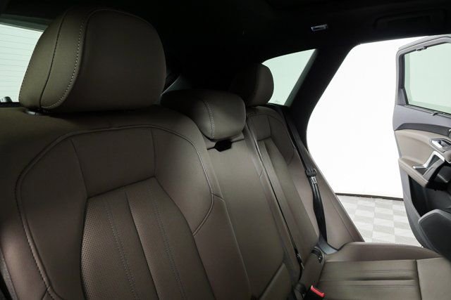 New 2025 Audi Q5 Premium Plus AWD/4WD image 23