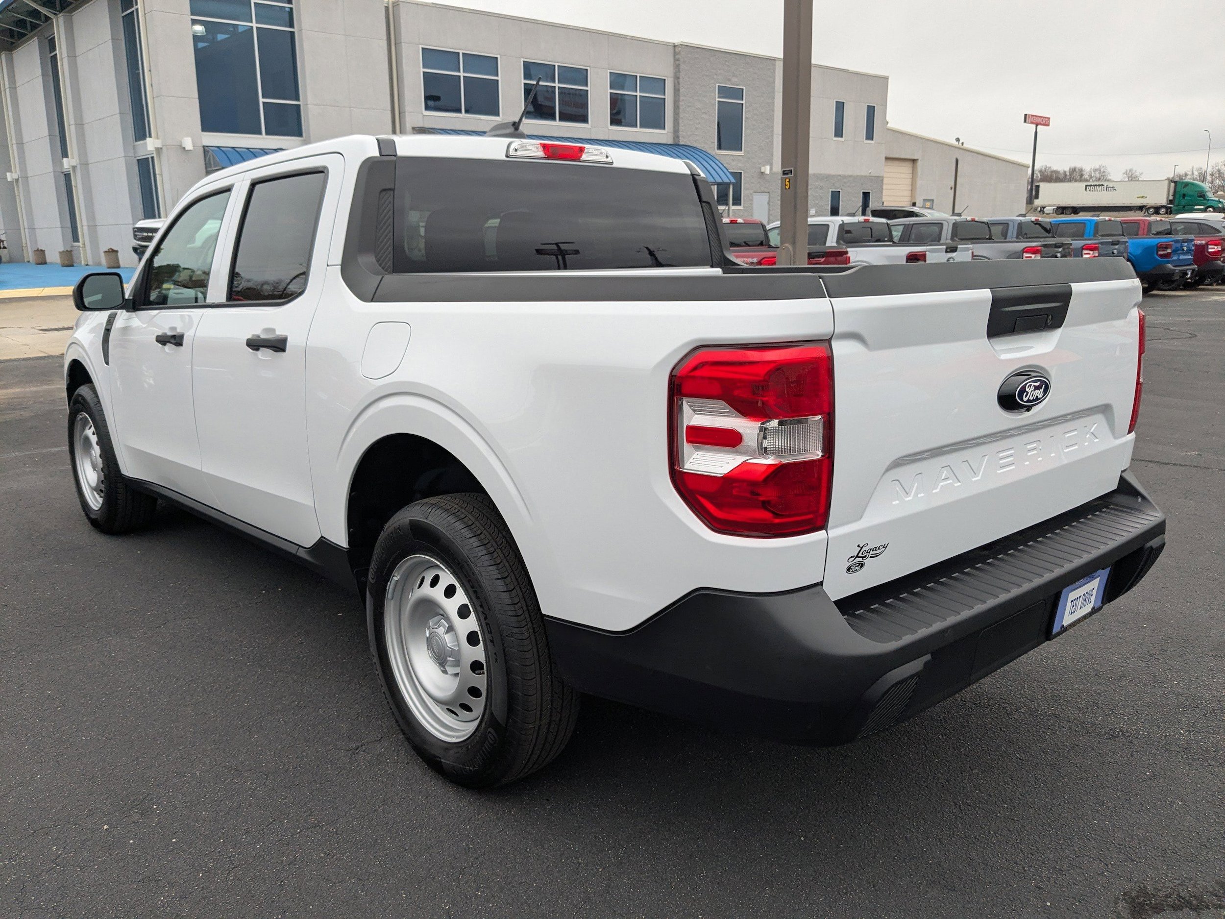 New 2025 Ford Maverick XL FWD image 6