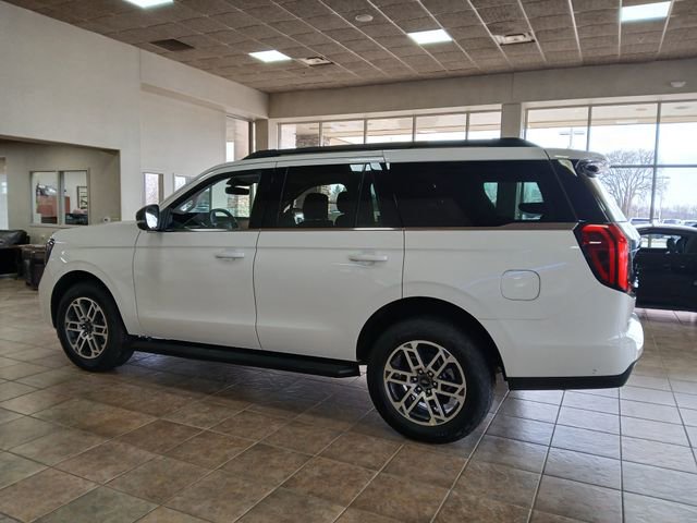 New 2025 Ford Expedition Active AWD/4WD image 3