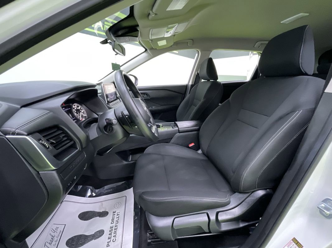 Used 2024 Nissan Rogue S image 16