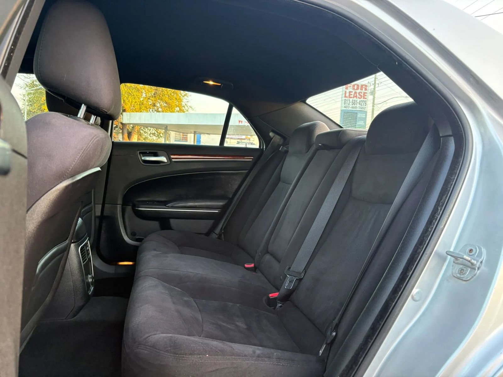 Used 2012 Chrysler 300 RWD image 11