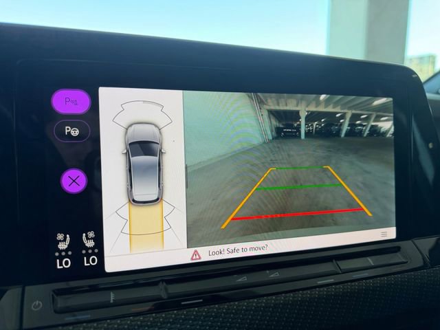 Used 2024 Volkswagen Golf R image 9