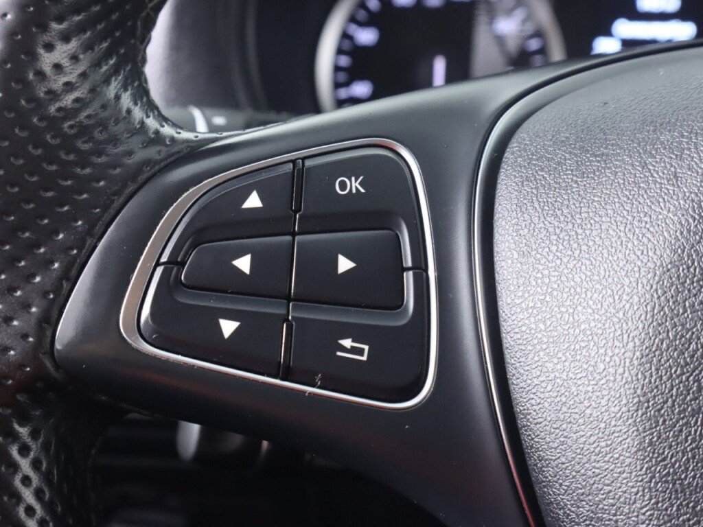 Used 2019 Mercedes-Benz Metris image 12
