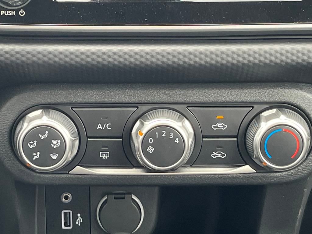 New 2025 Nissan Kicks Play S image 25