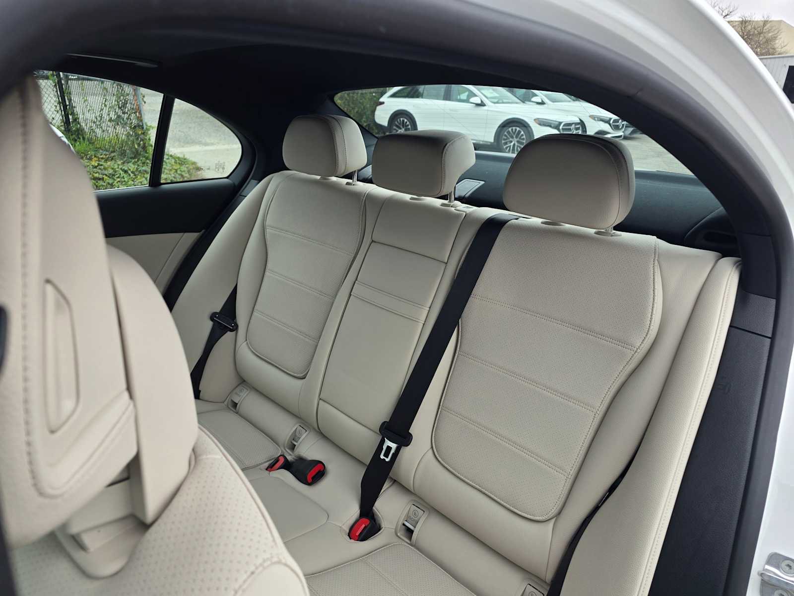 Used 2025 Mercedes-Benz C 300 Sedan image 18