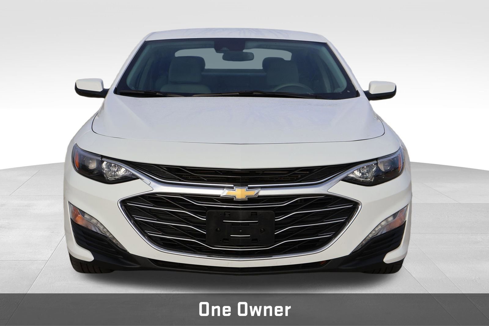 Used 2025 Chevrolet Malibu LT image 3