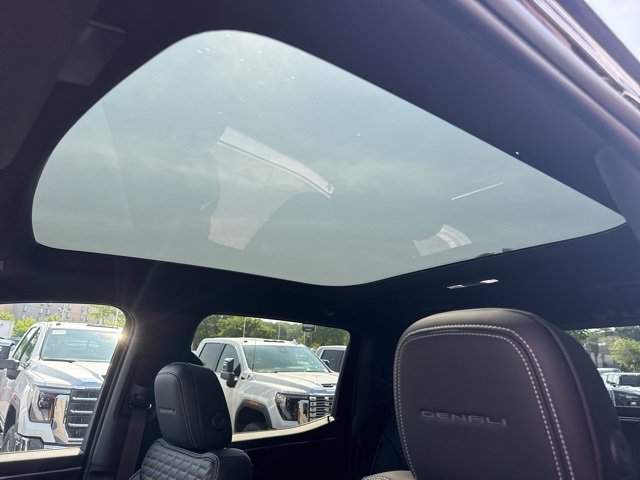 New 2025 GMC Sierra EV Denali image 13