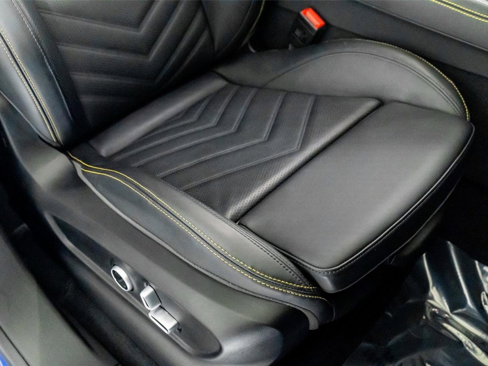 Used 2023 Maserati Grecale Modena image 34