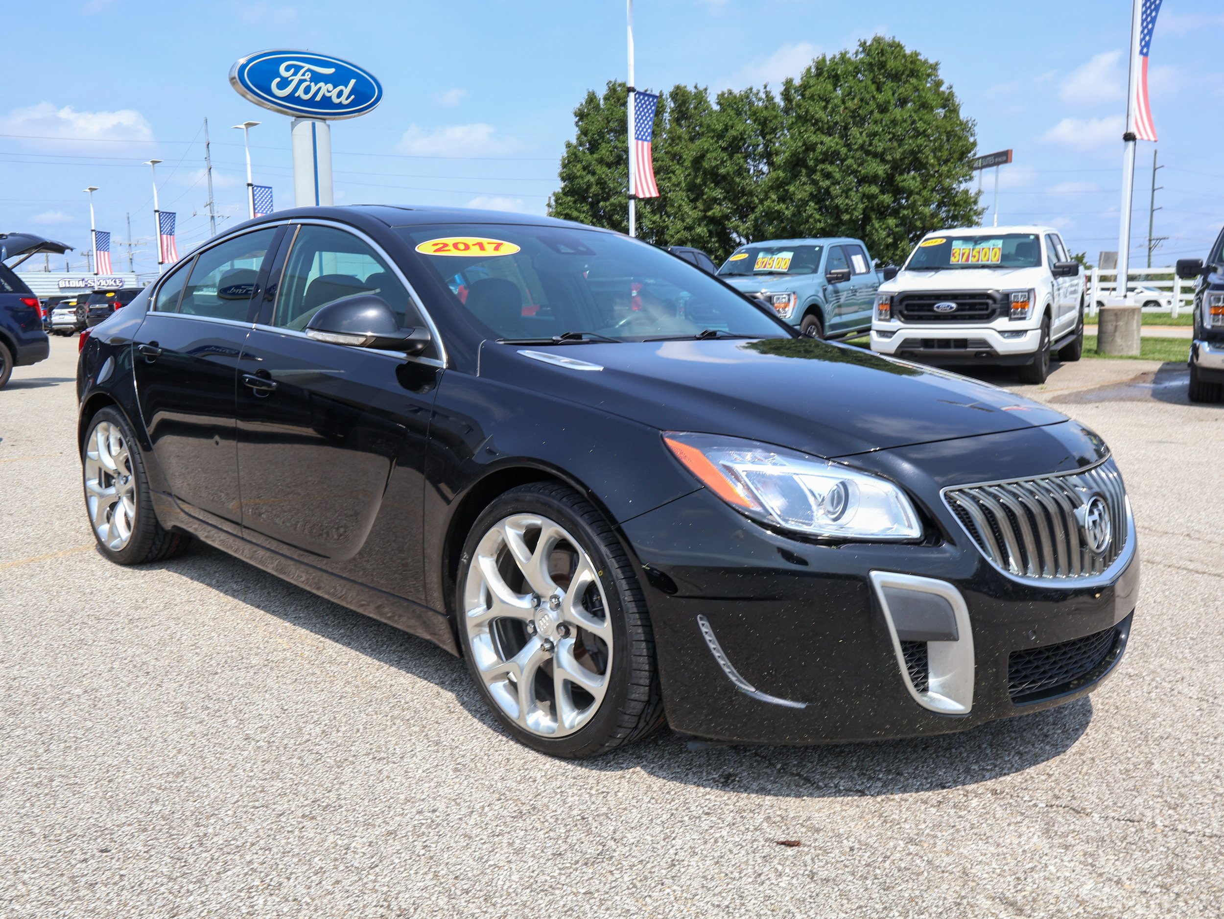Used 2017 Buick Regal GS w/ Driver Confidence Package #1 AWD/4WD image 7