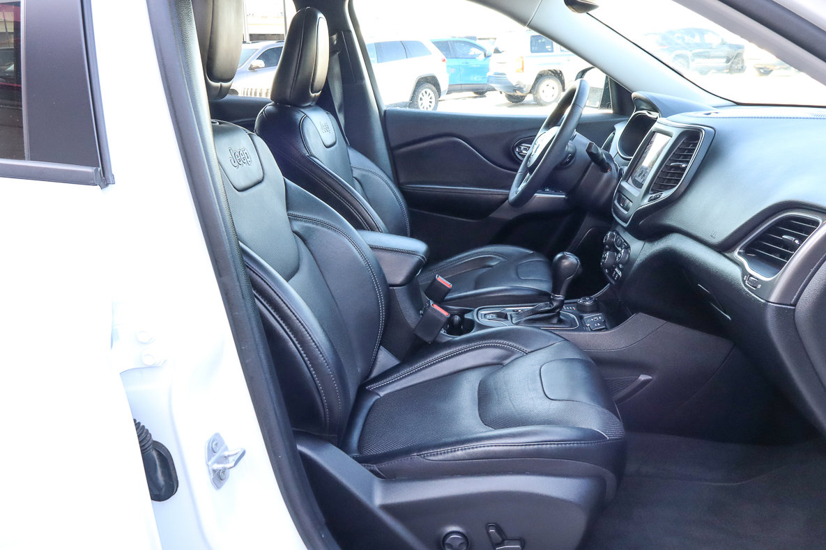 Used 2022 Jeep Cherokee Latitude Lux image 24