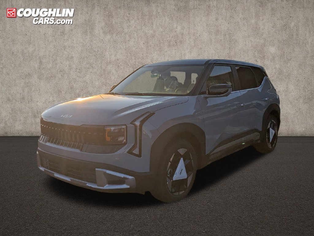 New 2027 Kia Seltos S FWD image 3