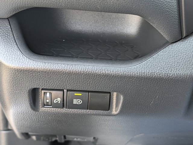 Used 2024 Toyota RAV4 LE image 22