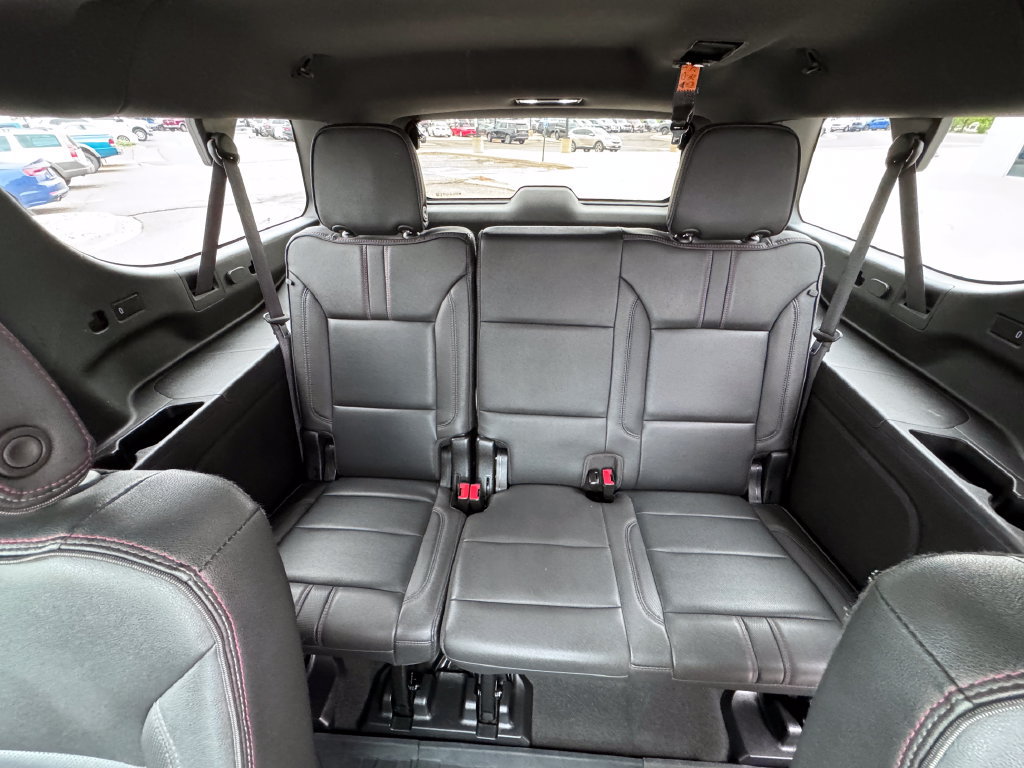 Used 2023 Chevrolet Suburban RST w/ Sport Performance Package AWD/4WD image 39